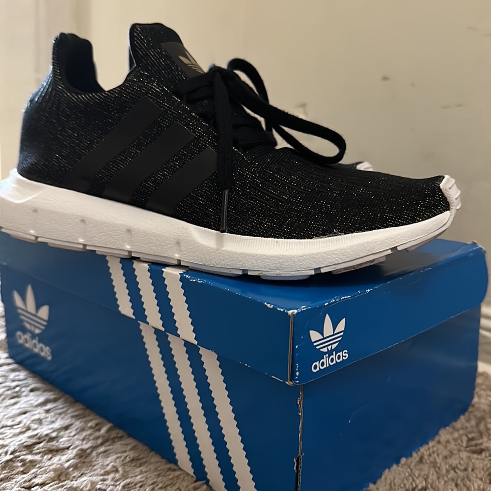 Adidas Swift Black